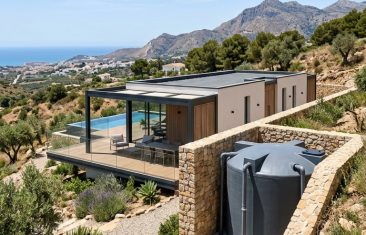 Depósitos de poliéster en Málaga: Normativa y Viabilidad 2026